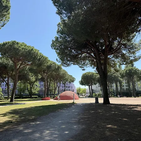 Sol-y-days Arc En Ciel, Moderne Proche Plages *